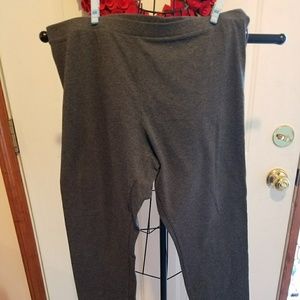 Woman's Ana dark grey leggings. PXL